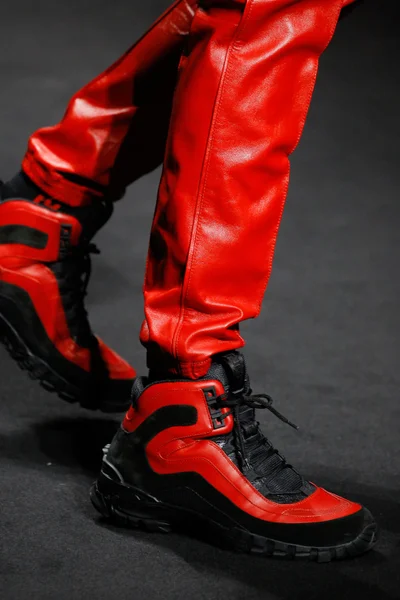 Look 36